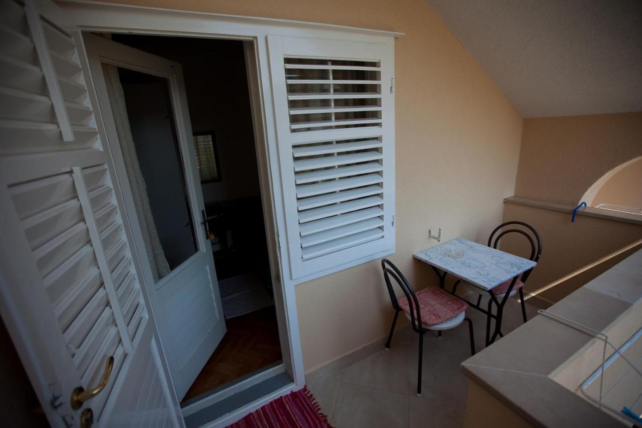 Vila Nives Podgora Exterior photo